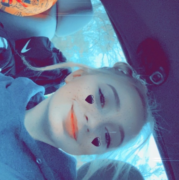 haileyjames2703